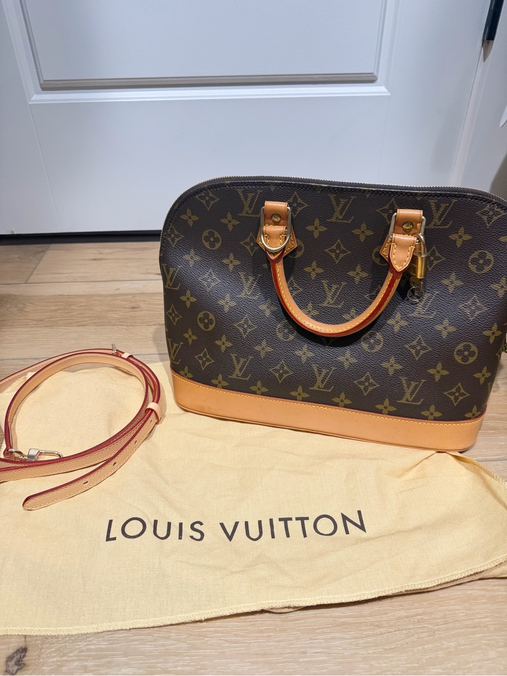 Louis Vuitton Alma PM